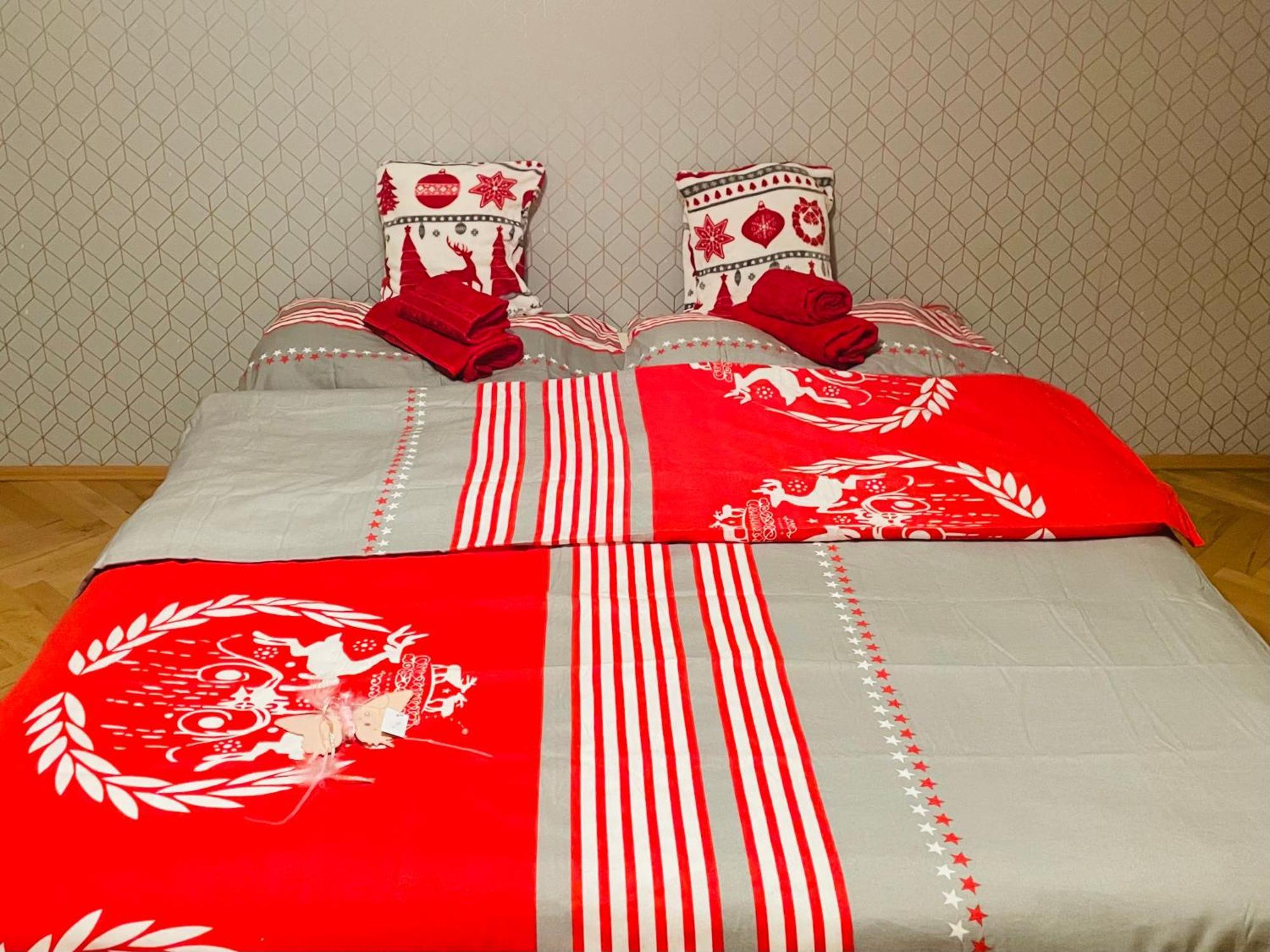 2,5 Izbovy Apartman V Ruzinove S Parkovanim Zdarma Bratislava Buitenkant foto